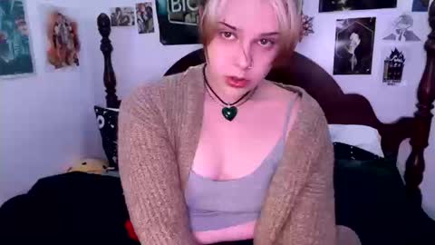 Snapshot of _xxalexx chatting on October 2025 02:32:01 AM _xxalexx online show from October 2025 02:32:01 AM