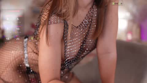 Snapshot of _your_angel chatting on December 2024 12:44:02 AM YOUR ANGEL online show from December 2024 12:44:02 AM