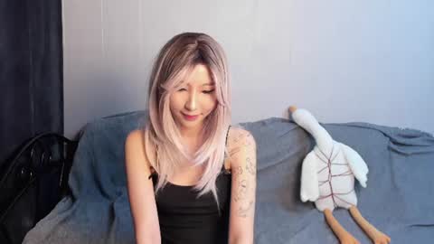 Mia online show from July 2026 09:30:01 PM