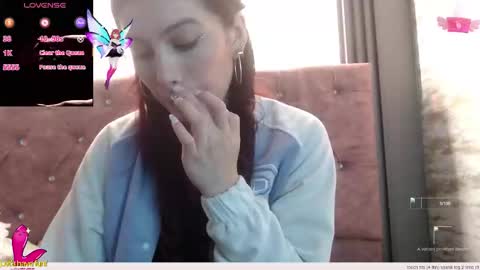 Yuyi online show from November 2025 05:26:01 PM