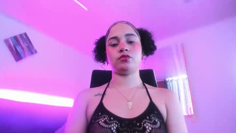 Snapshot of _zara_rosse chatting on June 2026 01:04:01 PM ZARA online show from June 2026 01:04:01 PM