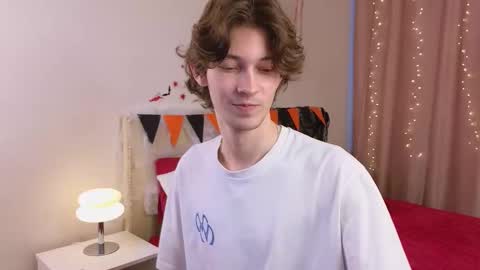 Denis online show from October 2025 12:23:02 PM