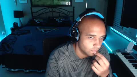 a4orce online show from February 2025 12:05:01 AM