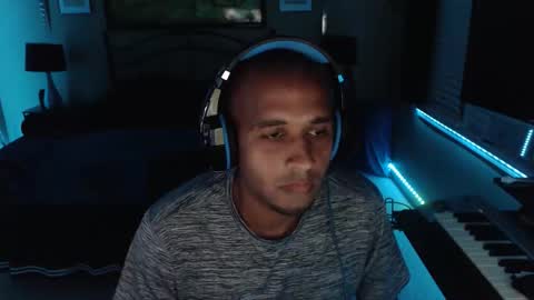 a4orce online show from October 2025 02:10:01 AM