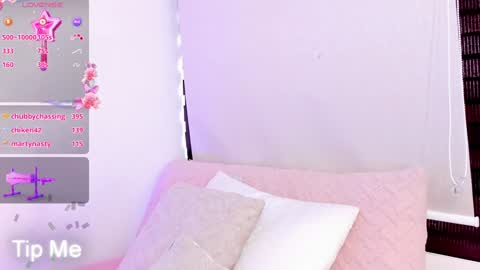 Alexandra  online show from January 2025 12:13:01 PM