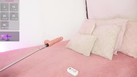 Alexandra  online show from October 2025 09:33:01 AM