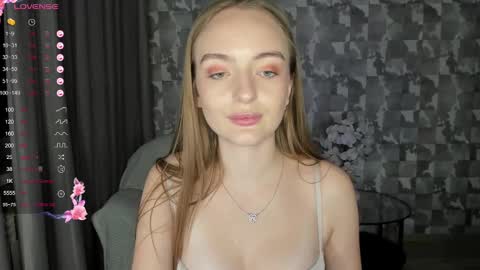 Adelina online show from February 2025 06:24:01 PM