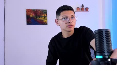 Snapshot of a_lejandro_08 chatting on February 2025 05:13:01 AM alejo online show from February 2025 05:13:01 AM