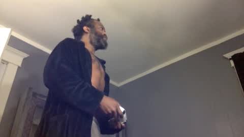 a_rizzy85 online show from May 2026 06:10:02 AM