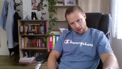 Long distance cumshot online show from January 2025 10:54:01 AM