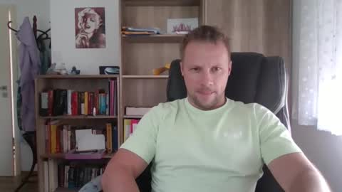 Long distance cumshot online show from November 2025 11:25:02 AM