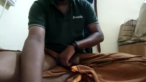 Snapshot of aachujos97 chatting on October 2025 01:28:02 AM Aachujos online show from October 2025 01:28:02 AM