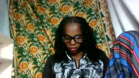 Snapshot of aadienne chatting on June 2026 06:08:02 PM aadienne online show from June 2026 06:08:02 PM