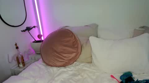 Aaliyahlayla online show from January 2025 02:36:01 AM