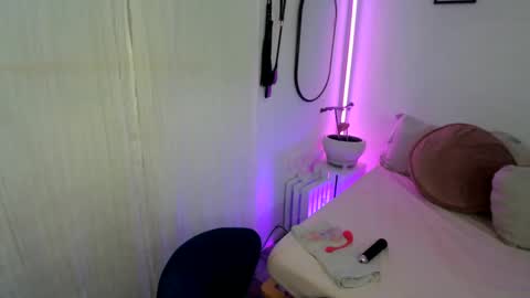 Aaliyahlayla online show from January 2025 04:56:01 AM