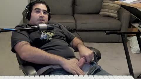 Aaron online show from February 2025 12:49:02 AM