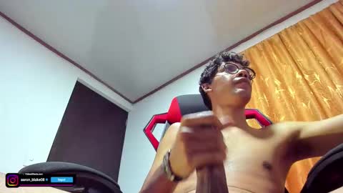 Aaron Blake08 online show from March 2026 10:28:02 PM