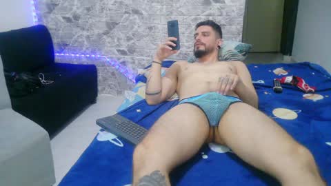 Aaron kwok online show from February 2025 04:52:01 PM