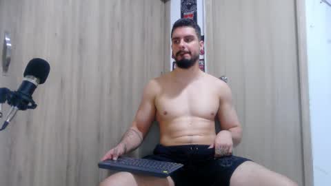 Aaron kwok online show from November 2025 01:38:01 AM