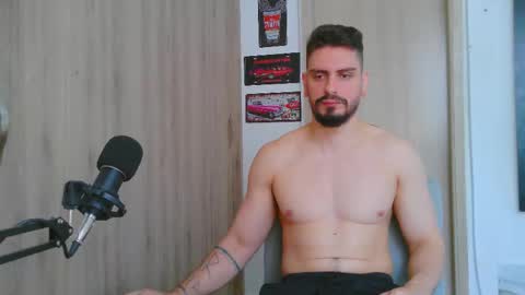 Aaron kwok online show from January 2026 09:18:02 PM