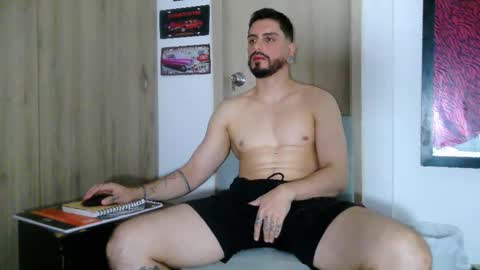 Aaron kwok online show from March 2026 11:19:01 PM