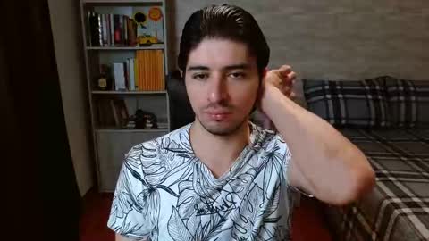 Aaron online show from March 2026 07:57:01 PM