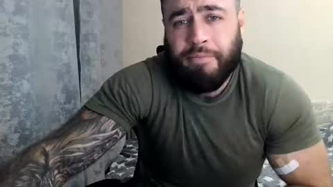 Snapshot of aaron_royal chatting on June 2026 04:42:01 PM Davin tayl online show from June 2026 04:42:01 PM
