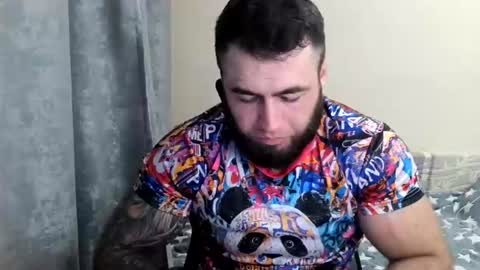 Snapshot of aaron_royal chatting on June 2026 08:33:01 PM Davin tayl online show from June 2026 08:33:01 PM