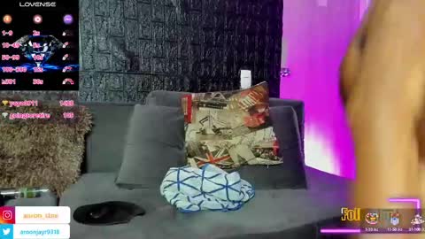 Aaron online show from March 2025 04:24:02 AM