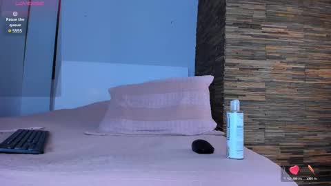 Aaron Tate online show from February 2025 06:50:02 AM