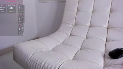 Aaron Tate online show from November 2025 12:43:02 AM