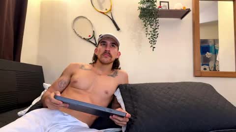 aaron_wheel online show from May 2026 11:32:02 PM