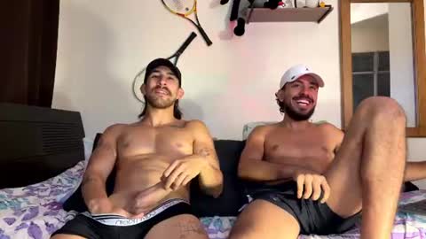Snapshot of aaron_wheel chatting on June 2026 11:52:01 PM aaron_wheel online show from June 2026 11:52:01 PM