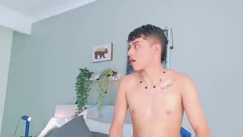 AARON  online show from September 2025 07:50:02 PM