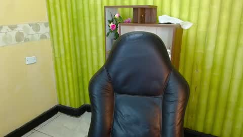 im NiallDun online show from December 2024 06:59:01 AM