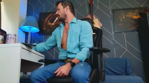 Aaron online show from September 2025 07:10:02 AM