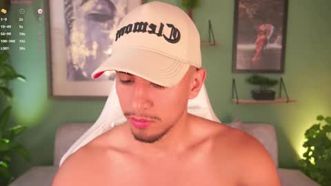 AARON  online show from February 2025 12:21:02 PM