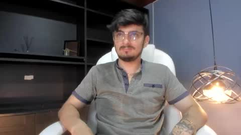 aaronfuentes7 online show from September 2025 05:49:01 PM
