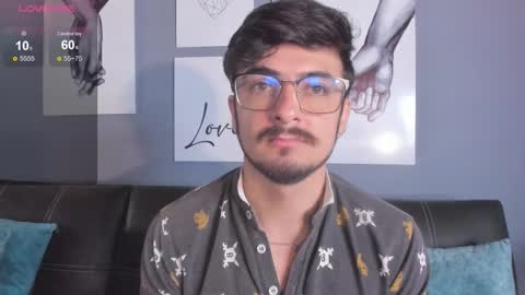 aaronfuentes7 online show from October 2025 12:11:01 PM