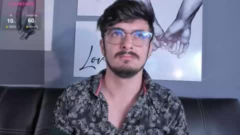 aaronfuentes7 online show from October 2025 12:14:02 PM
