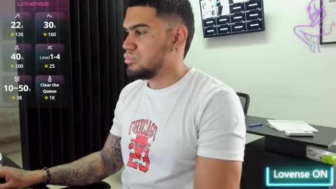 ig aaron hunter123 online show from March 2026 04:25:01 PM