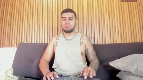 ig aaron hunter123 online show from March 2026 03:10:02 AM