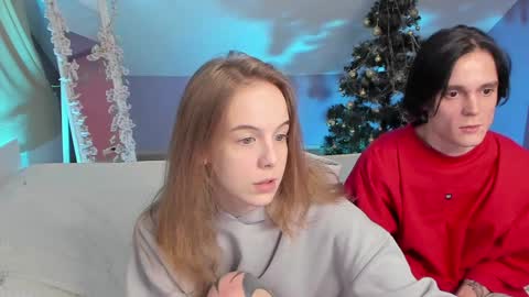 Snapshot of aataraxx chatting on December 2024 02:47:01 AM Fiona and Harry online show from December 2024 02:47:01 AM