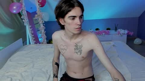 Snapshot of aataraxx chatting on December 2024 12:16:01 AM Fiona and Harry online show from December 2024 12:16:01 AM