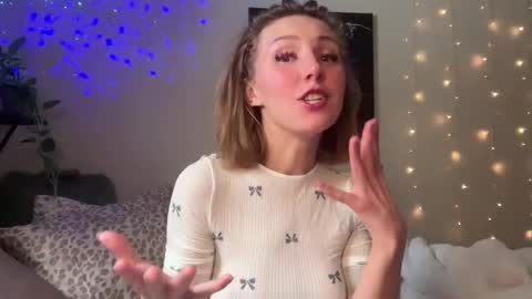 Abbie online show from December 2025 03:18:02 PM