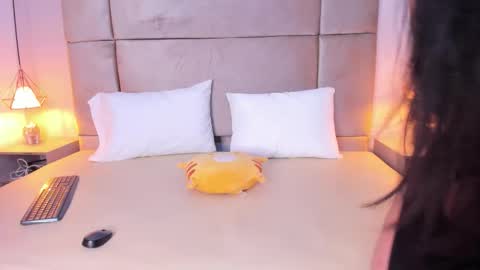 abbiethomas online show from October 2025 04:26:01 AM