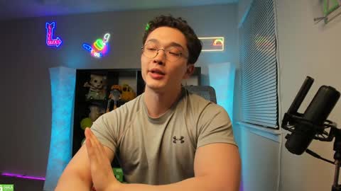 Snapshot of abbuddy920236 chatting on December 2024 05:18:02 AM buddy online show from December 2024 05:18:02 AM