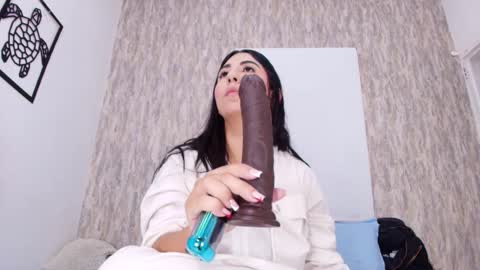 Abby online show from November 2025 07:13:01 PM