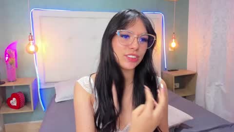 Abby Dixon  online show from January 2025 03:30:01 AM