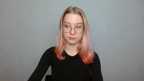 Snapshot of abbymoore__ chatting on December 2024 09:39:01 AM Abby Lovense is active online show from December 2024 09:39:01 AM